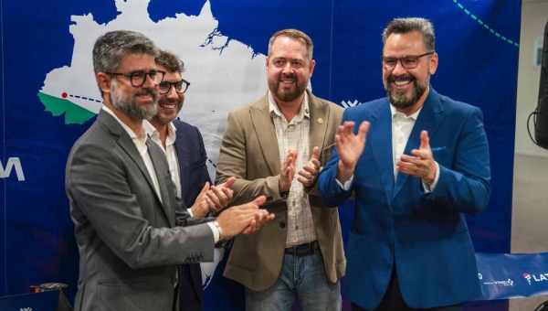 Representante da LATAM enaltece projeto do senador Alan Rick para reduzir o custo das passagens aéreas