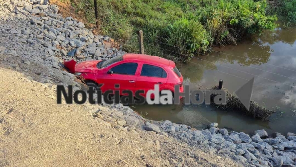 Mulher sofre grave acidente no Ramal do Barro Vermelho após perder o controle do veículo que conduzia