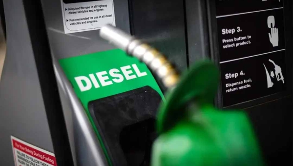 Petrobras reduz preço do diesel em R$ 0,17 por litro a partir de 1º de abril