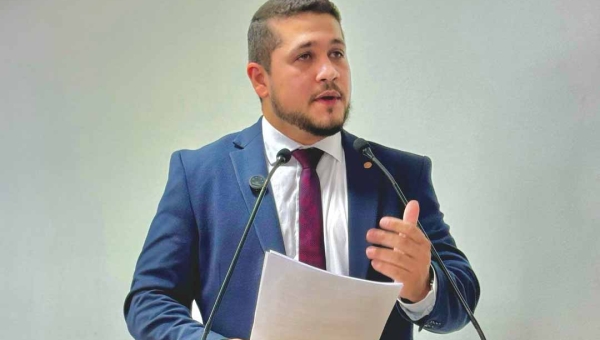 Vereador Moacir Júnior defende agenda positiva para enfrentamento das crises climáticas em Rio Branco