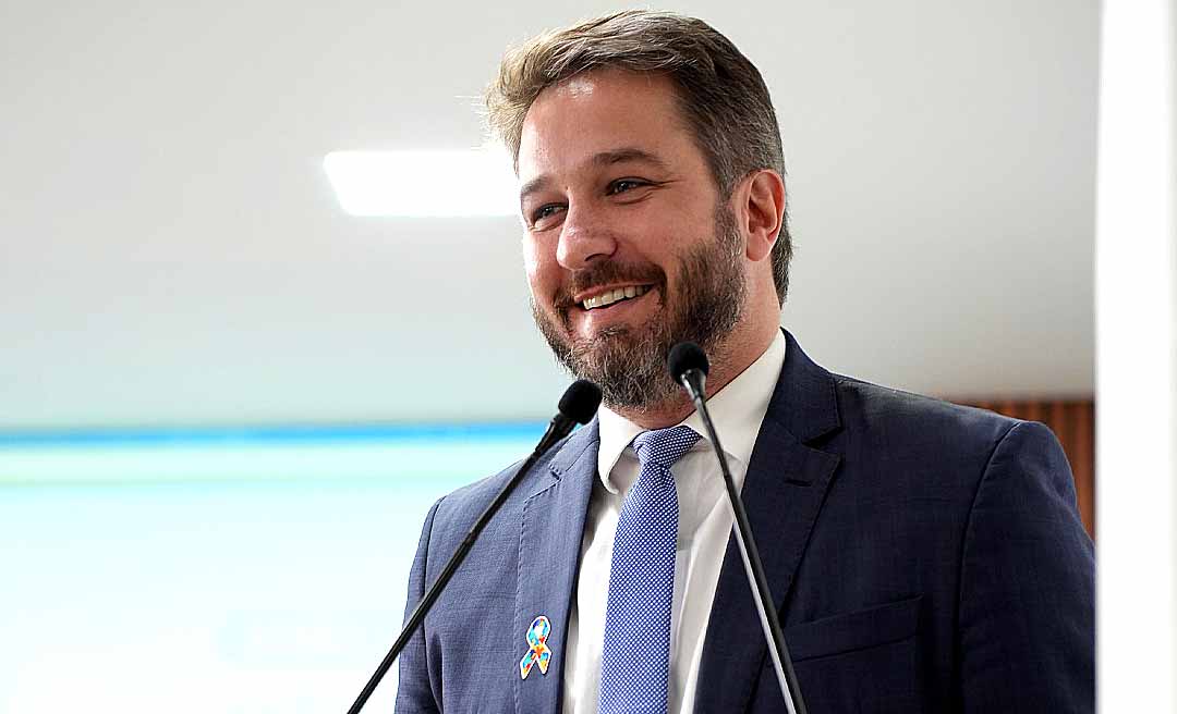 Felipe Tchê apresenta projeto que institui Programa Municipal de Atenção e Orientação às Mães Atípicas