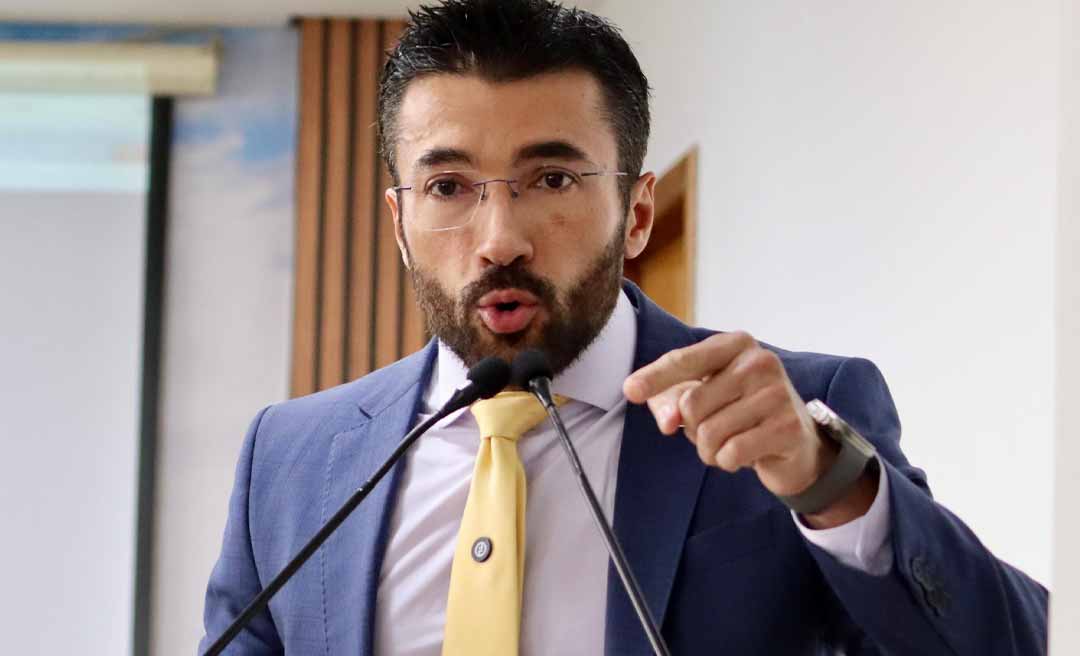 Vereador Zé Lopes propõe PL para proibir contratação de shows com apologia sexual explícita em eventos familiares