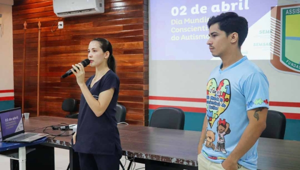 Prefeitura de Assis Brasil realiza palestra sobre “A Importância da Alimentação no Transtorno do Espectro Autista”