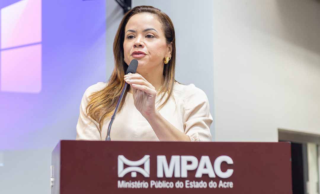 Michelle Melo pede censo municipal de pessoas em situação de rua durante audiência pública na Câmara Municipal