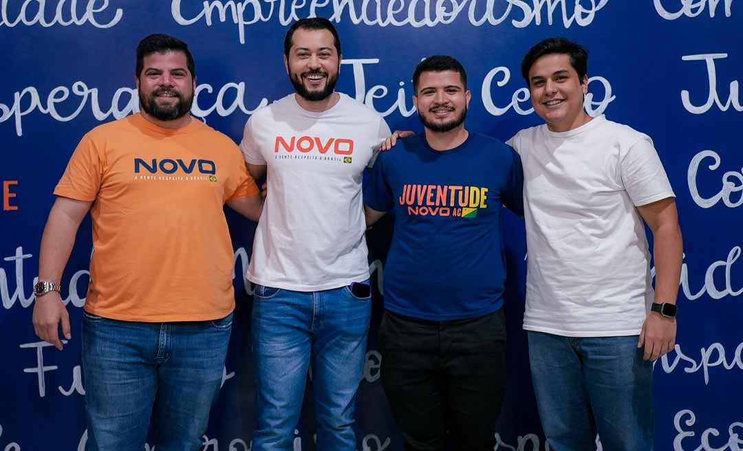 Jarude reúne jovens e empossa novo presidente estadual da Juventude do Partido Novo