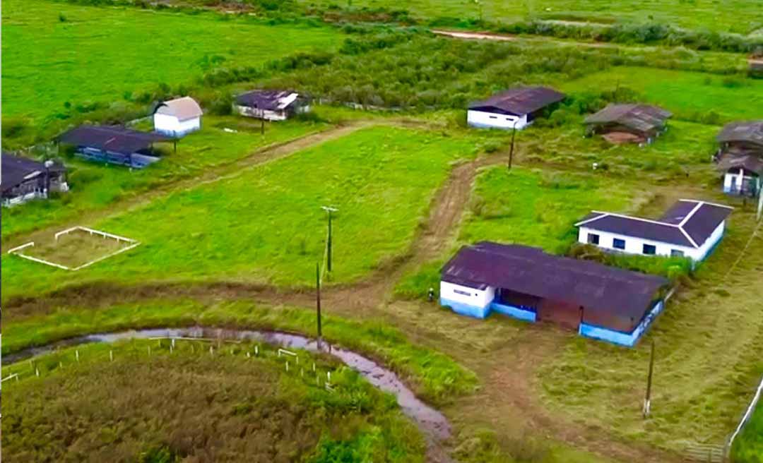 Prefeitura de Boca do Acre inicia limpeza do Parque de Exposições como preparação para a ExpoBoca 2025