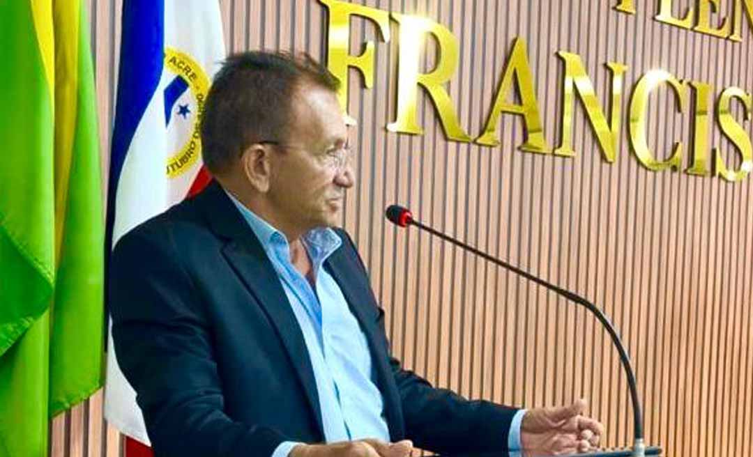 Vereador Raimundo do Posto destaca participação no FECLAM e denuncia comércio ilegal em frente ao Mercado Municipal