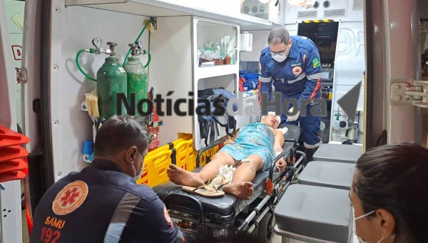 Mulher grávida é brutalmente espancada no Centro de Rio Branco; vítima é encaminhada ao PS em estado grave