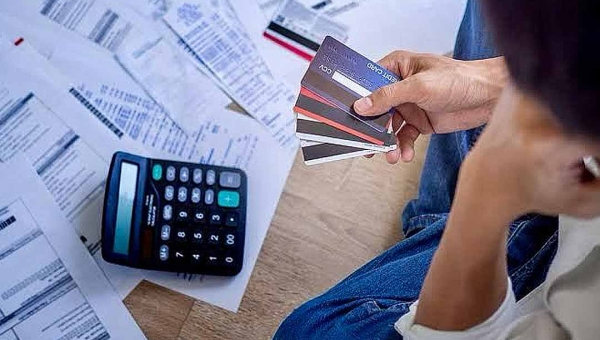 Endividamento atinge mais de 81% das famílias acreanas e revela cenário de alerta financeiro no Estado