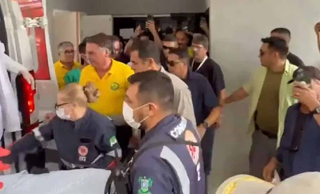 Bolsonaro passa mal e é internado no RN com dores na barriga