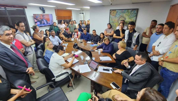 Reunião na Aleac “pega fogo” após Pedro Pascoal dizer que movimento de deputados colaborou para demissão de provisórios