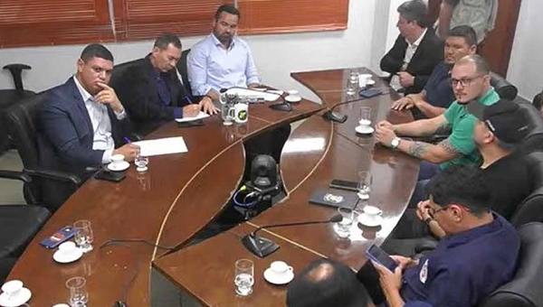 Reunião na Aleac escancara caos na Segurança Pública do Acre e lideranças não descartam paralisação: ‘a gente vai parar esse Centro’