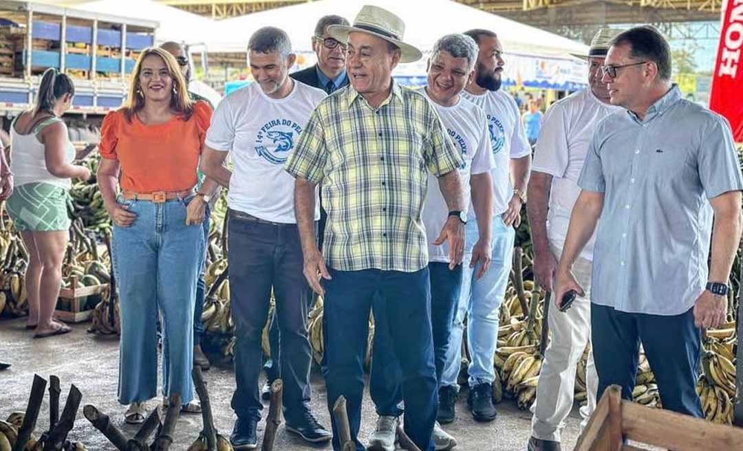 Bocalom participa da abertura da 14ª Feira do Peixe e Agricultura Familiar da Semana Santa em Rio Branco