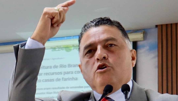 Emedebista acusa Bocalom de “perder” emenda de Alan Rick destinada a construção de casas de farinha