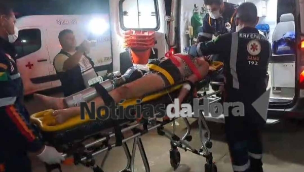 Mulher fica em estado gravíssimo após cair de motocicleta em ramal de Rio Branco