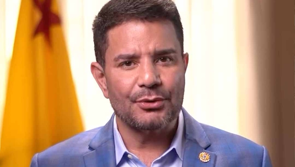 Gladson anuncia pagamento de prêmio que valoriza mais de 3,4 mil servidores estaduais