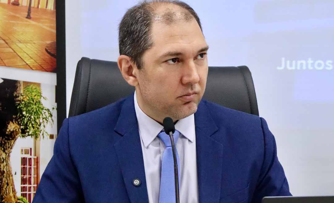Após reclamações, Joabe Lira decreta início pontual das sessões às 8h30m na Câmara: “Sem quórum, serão encerradas"