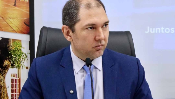 Após reclamações, Joabe Lira decreta início pontual das sessões às 8h30m na Câmara: “Sem quórum, serão encerradas"