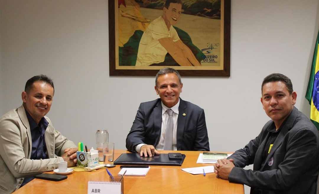 Durante agenda com o senador Marcio Bittar, Jerry pede apoio para implantação da área de livre comércio