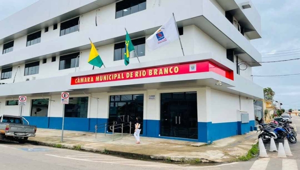 Ministério Público do Acre apura participação de vereadores de Rio Branco e servidores em cursos pagos fora do Estado