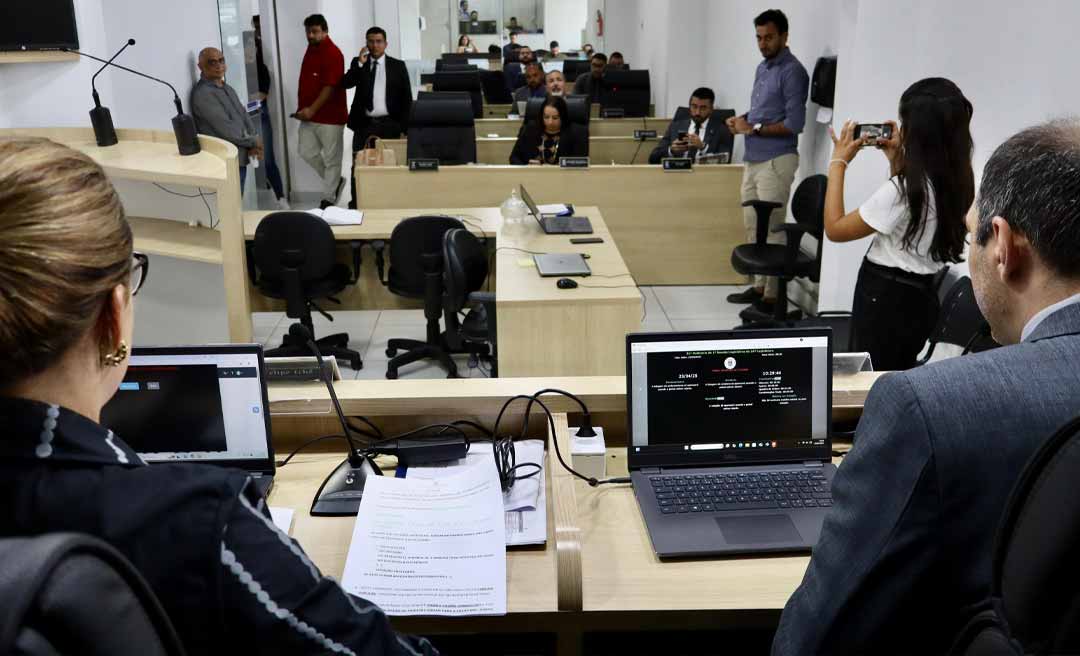 Com 11 vereadores, sessão começa pontualmente às 8h30 na Câmara de Rio Branco