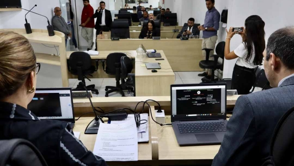 Com 11 vereadores, sessão começa pontualmente às 8h30 na Câmara de Rio Branco