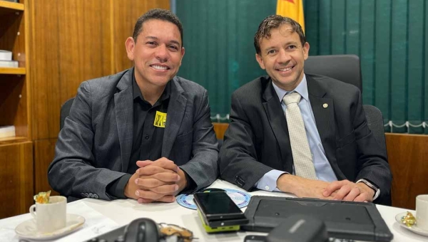 Em Brasília, prefeito Jerry celebra parceria com deputado Eduardo Veloso e garante mais recursos para Assis Brasil