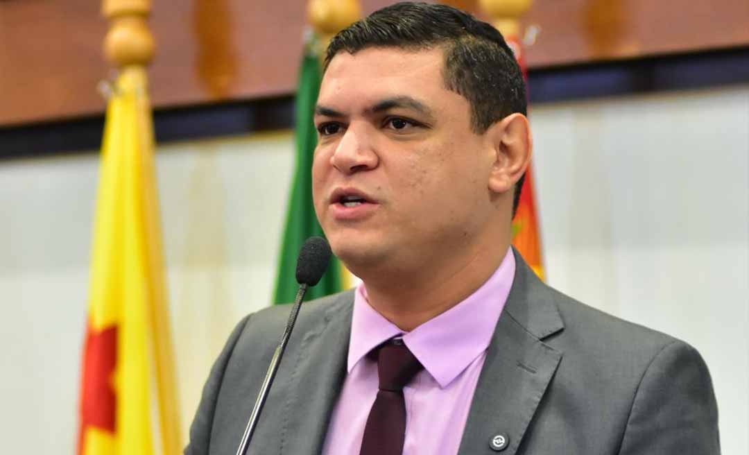 Deputado estadual Tio Pablo propõe internato no Acre para médicos formados no exterior