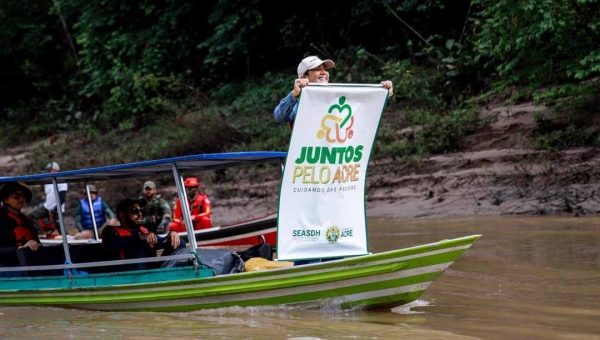 Em um gesto de pertencimento e compromisso, Mailza é declarada Cidadã Thaumaturguense na Vila Restauração