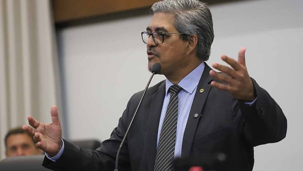 Edvaldo Magalhães defende suspensão imediata da portaria que alterou a pauta do bezerro para a construção de um entendimento
