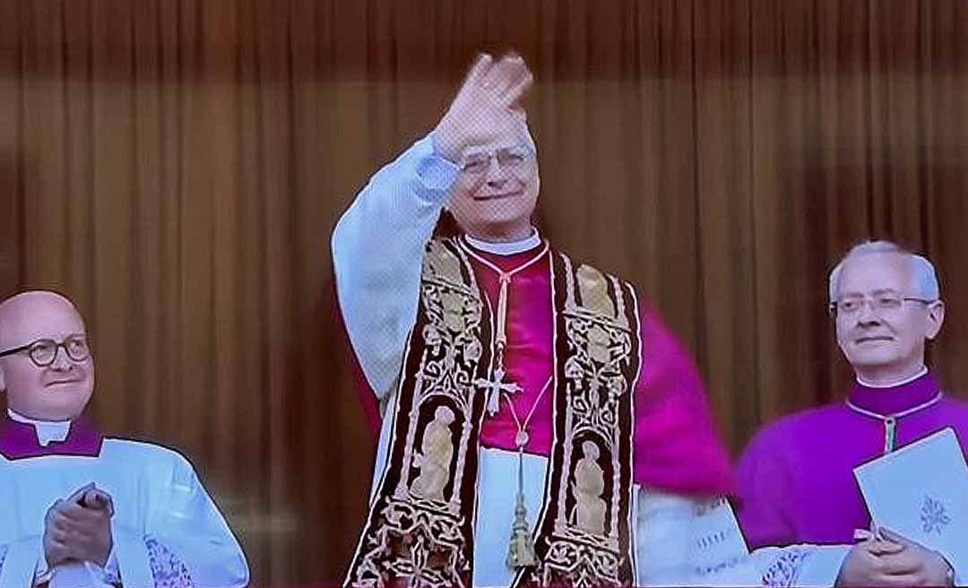 Cardeal Robert Prevost é eleito novo papa da Igreja Católica