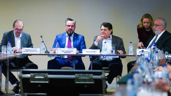 Senador Alan Rick defende pauta industrial em encontro com CNI, CBIC, ABREMA e Federações da Indústria de todo Brasil