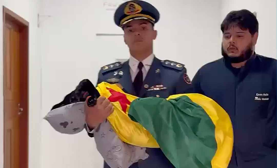 Corpo de Bombeiros do Acre se despede da cadela Cerys, pioneira na busca e salvamento com cães no Estado