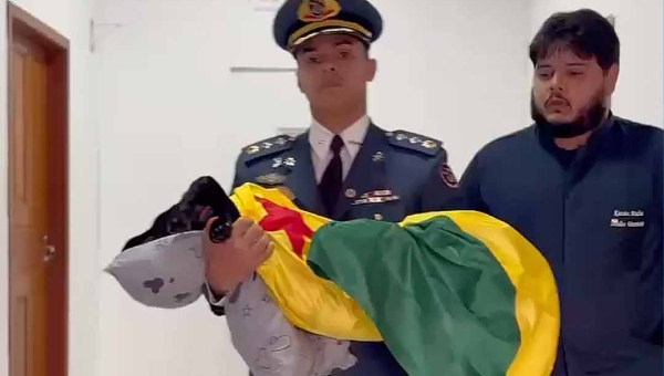 Corpo de Bombeiros do Acre se despede da cadela Cerys, pioneira na busca e salvamento com cães no Estado