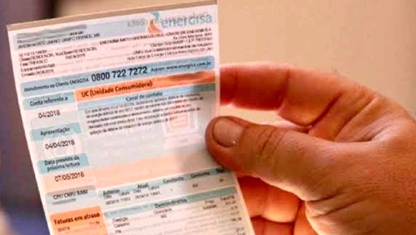 PL propõe escalonamento das datas de vencimento de contas de luz e água; proposta visa evitar a concentração dessas cobranças no fim do mês