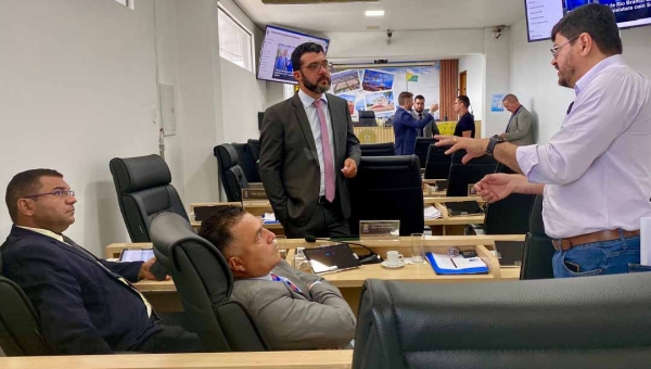 Prefeitura de Rio Branco envia à Câmara PL para contratar empréstimo de R$ 67 milhões para renovação da frota de ônibus