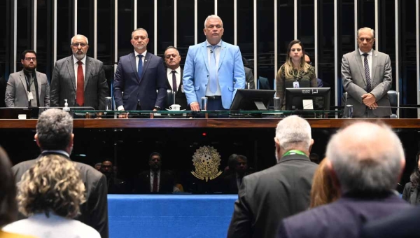 Petecão comemora 35 anos da Conab no Senado e defende fortalecimento da agricultura familiar