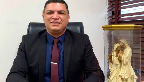 Deputado Tio Pablo anuncia mutirão de saúde com atendimentos e exames gratuitos em Sena Madureira