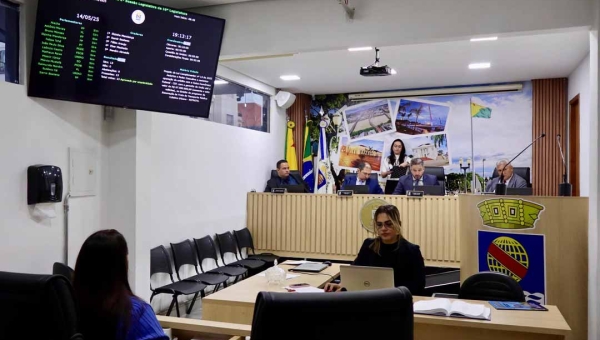Câmara de Rio Branco aprova por unanimidade empréstimo de R$ 67 milhões para renovação da frota de ônibus; proposta do Executivo recebeu 13 votos favoráveis