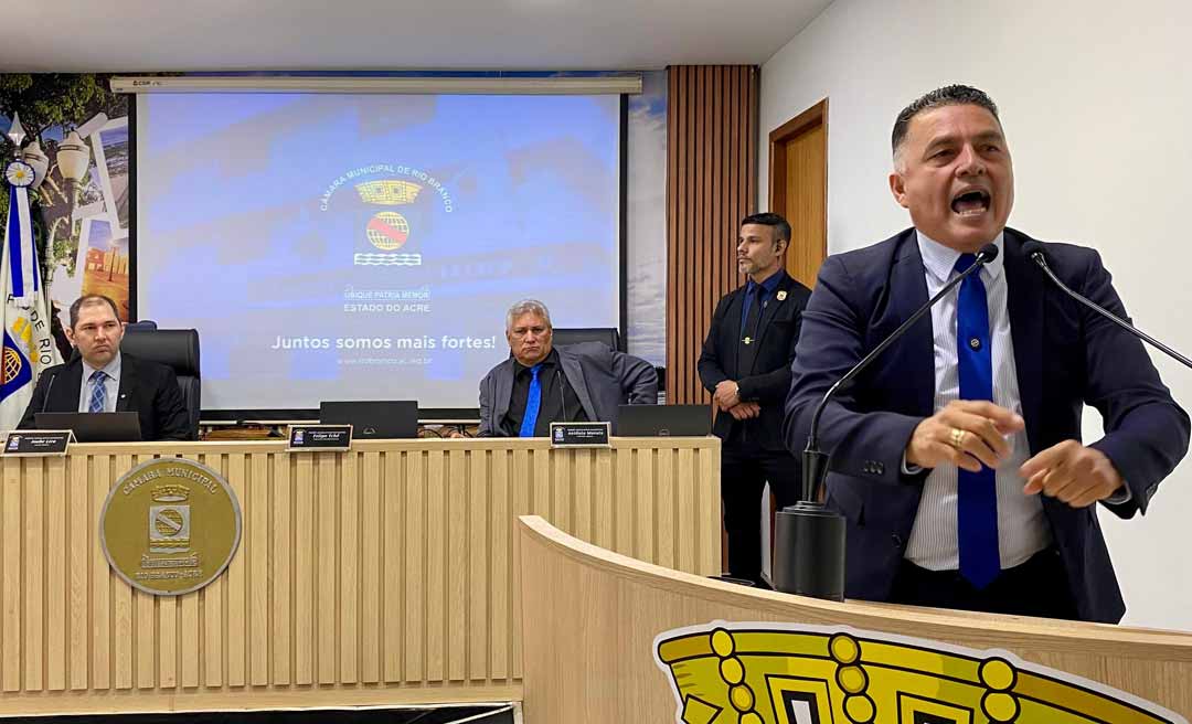 “Essa casa se apequenou” diz Eber Machado ao questionar postura do presidente da Câmara em votação de empréstimo