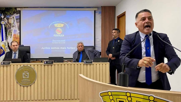 “Essa casa se apequenou” diz Eber Machado ao questionar postura do presidente da Câmara em votação de empréstimo