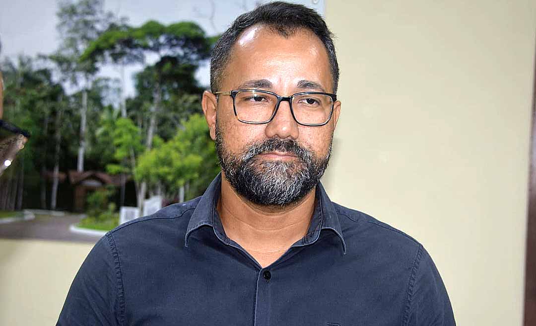 Prefeito de Feijó Railson Ferreira sanciona lei que concede desconto de 15% no IPTU pago em parcela única