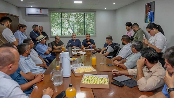Bocalom participa de reunião na SEAGRI com senador Márcio Bittar e secretário Luís Tchê para tratar do fortalecimento da agricultura no Acre