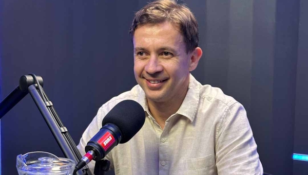 Eduardo Velloso diz que, como deputado, é melhor que Flaviano Melo