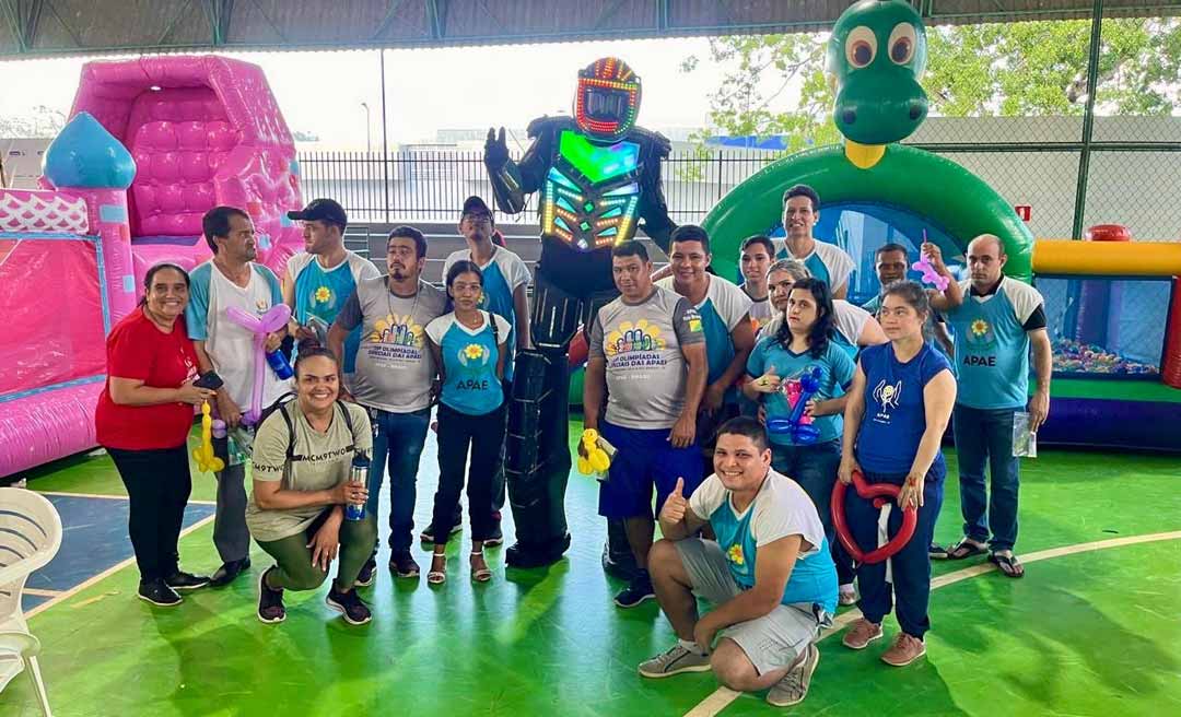 Alunos da Apae Rio Branco participam da Semana S no Sesc Bosque: “Momento de interação, cuidado e alegria para todos”
