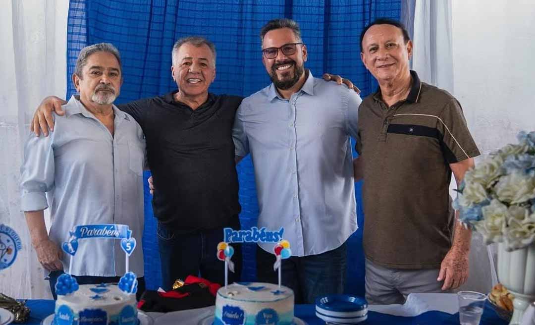 Com direito a oração, bolo azul, Alan Rick e Marcus Alexandre, MDB comemora aniversário de trio cabeça branca