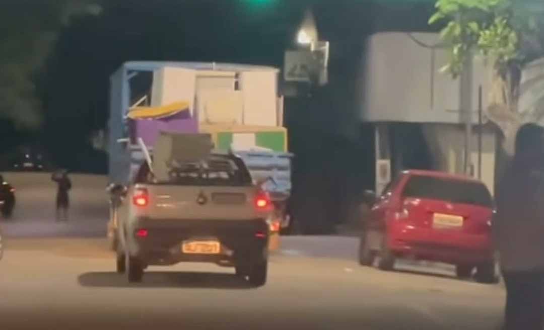 Vídeo mostra mudança de objetos e móveis do Centro Pop para o Conjunto Castelo Branco na madrugada 