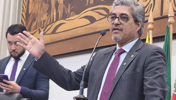 Edvaldo relata caso de mãe grávida que perdeu a vida na Maternidade de Cruzeiro do Sul após seis dias internada com sintomas de infecção