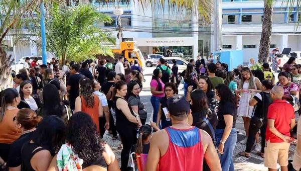 Professores e pessoal de apoio das escolas municipais de Rio Branco vão cruzar os braços por dois dias