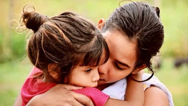 Acre segue na contramão da tendência nacional e registra aumento na natalidade; Estado também lidera em partos de adolescentes